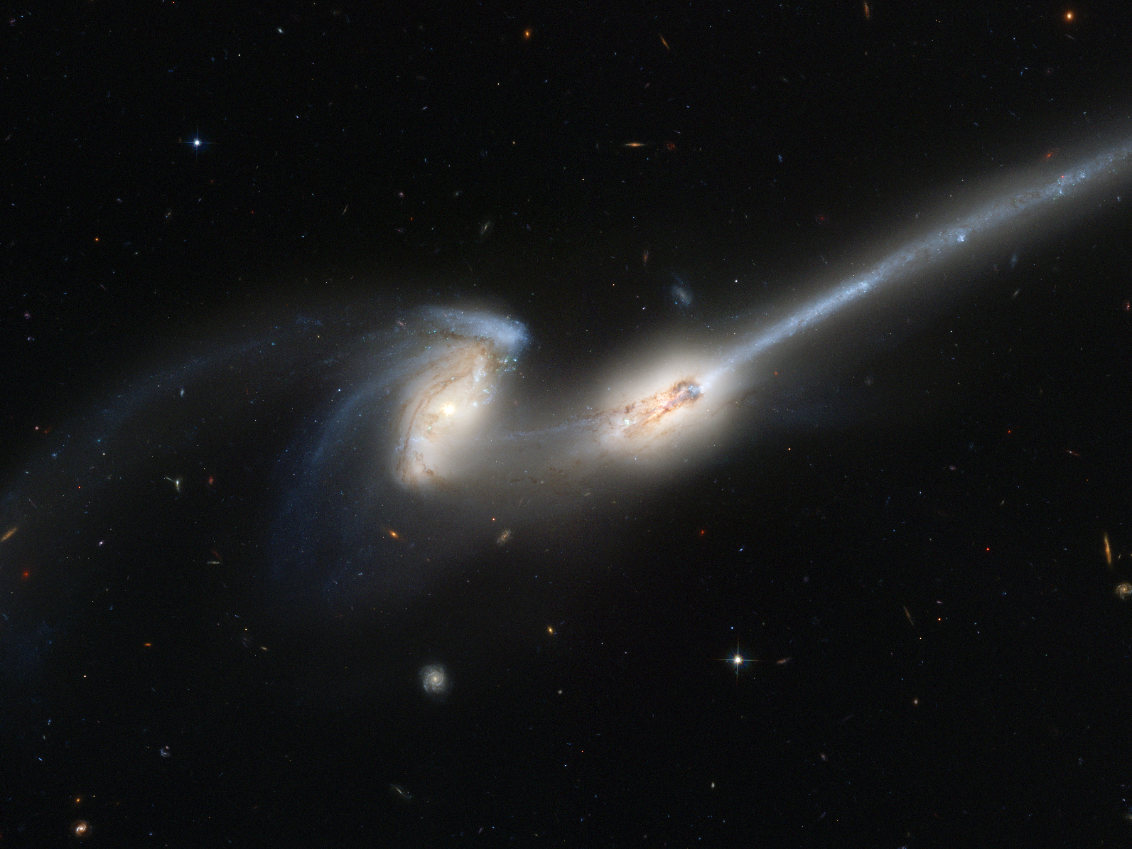 The 'dancing galaxies' seen from the James Webb super telescope.